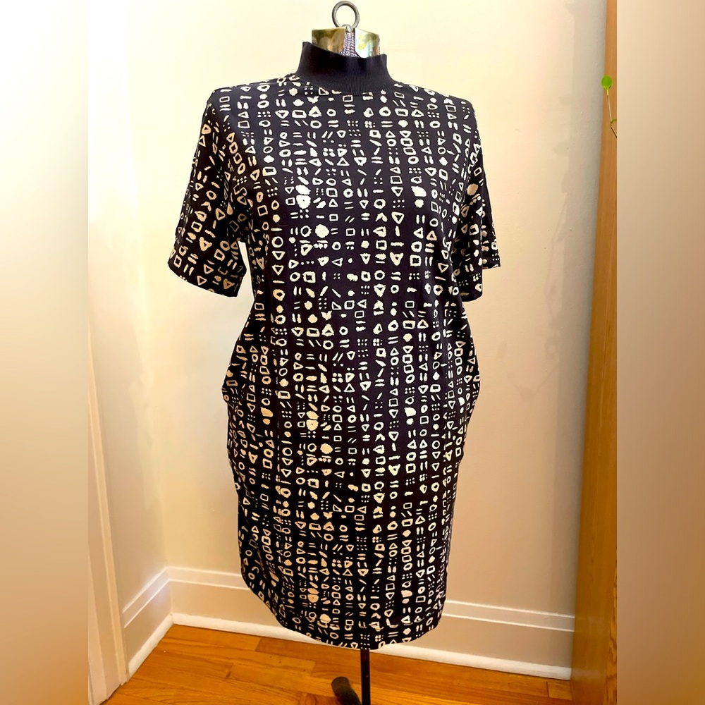 Monki Black & Cream Allover Pattern Short Dress with Pockets
